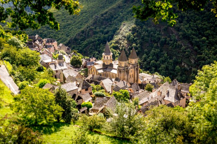LE ROUERGUE, UNE TERRE DE TRÉSORS (GROUPE)