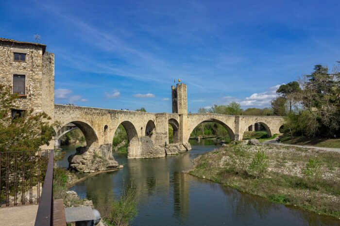 BESALU ET PERALADA Vendredi 25 Avril 2025